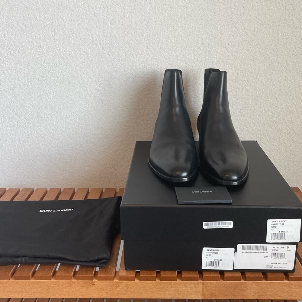YSL Wyatt Black Chelsea Boots